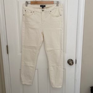 J. Crew Mercantile off White Cream Denim skinny jeans 29
